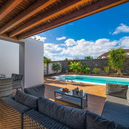 Montana Roja Villa *